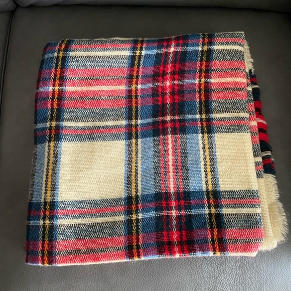 ASOS Plaid Oversized Scarf / Blanket Scarf - Picture 2 of 5